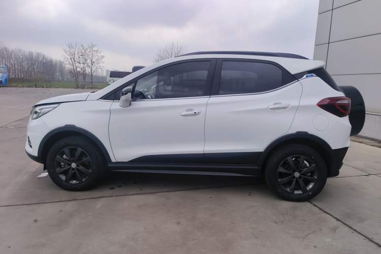 Used BYD Yuan New Energy 2018 EV360 Smart Connect Cool Edition Exterior 5