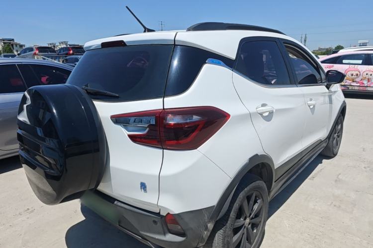 Used BYD Yuan New Energy 2018 EV360 Smart Connect Cool Edition Exterior 5