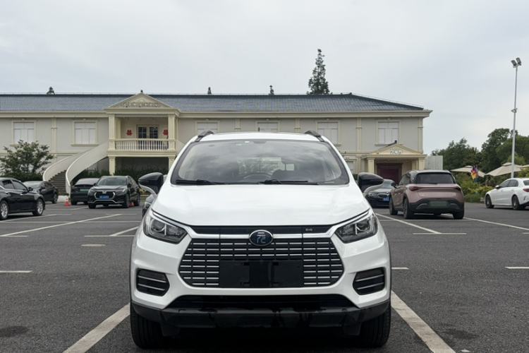 Used BYD Yuan New Energy 2018 EV360 Smart Connected Cool Model Exterior 5