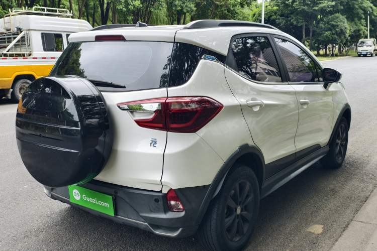 Used BYD Yuan New Energy 2018 EV360 Smart Connect Cool Edition Exterior 6