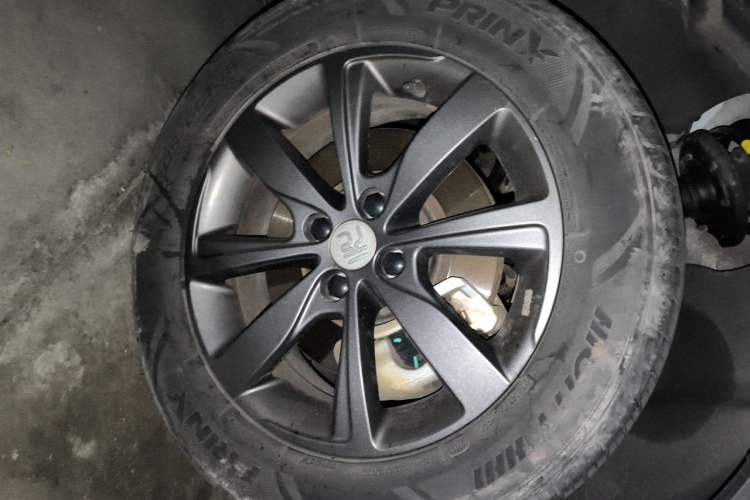 Used BYD Yuan New Energy 2018 EV360 Smart Connected Cool Model Exterior 7