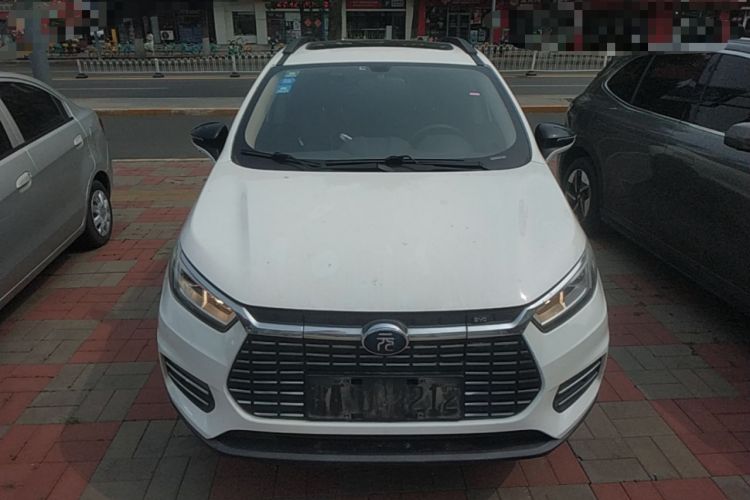 Used BYD Yuan New Energy 2018 EV360 Smart Connect Cool Edition Front