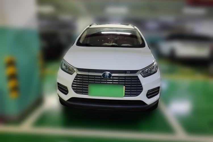 Used BYD Yuan New Energy 2018 EV360 Smart Connected Cool Model Front