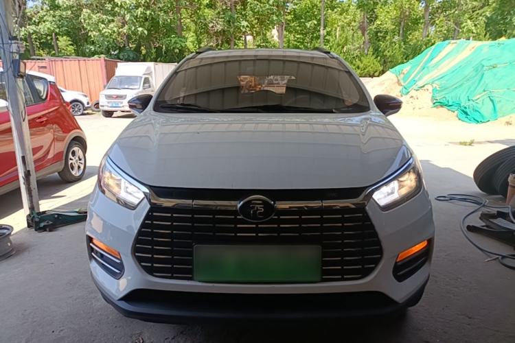 Used BYD Yuan New Energy 2018 EV360 Smart Connected Cool Model Front