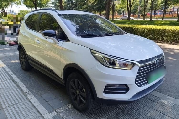 Used BYD Yuan New Energy 2018 EV360 Smart Connect Cool Edition Front Right 45 Deg