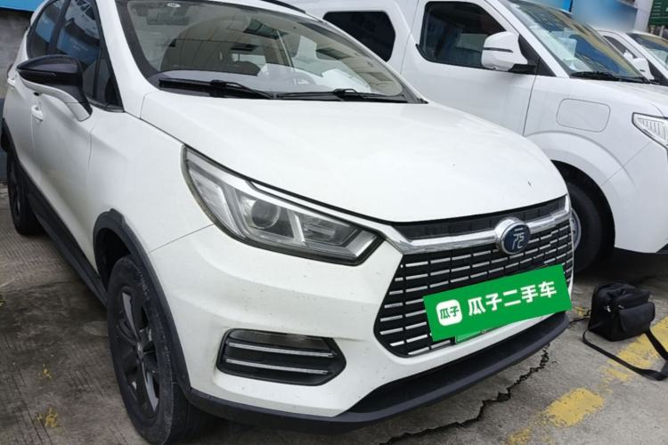 Used BYD Yuan New Energy 2018 EV360 Smart Connect Cool Edition Front Right 45 Deg