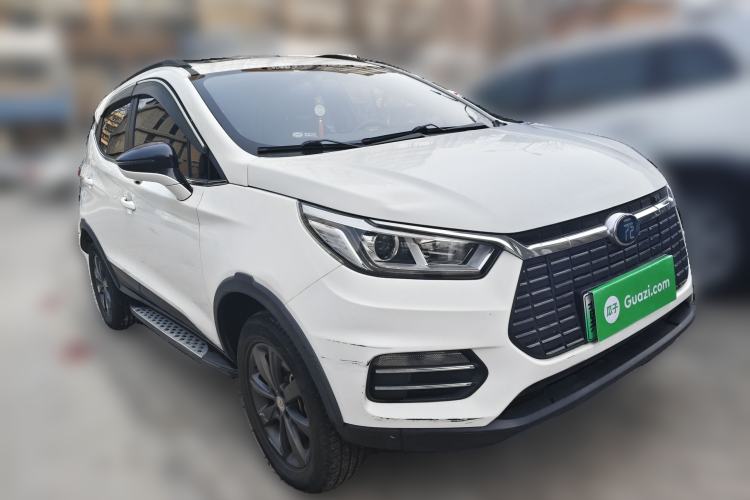 Used BYD Yuan New Energy 2018 EV360 Smart Connect Cool Edition Front Right 45 Deg