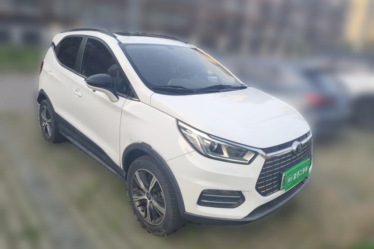 Used BYD Yuan New Energy 2018 EV360 Smart Connected Cool Model Front Right 45 Deg