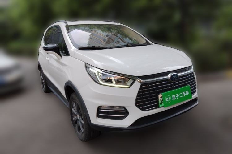 Used BYD Yuan New Energy 2018 EV360 Smart Connect Cool Edition Front Right 45 Deg