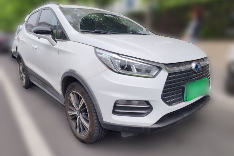 Used BYD Yuan New Energy 2018 EV360 Smart Connected Cool Model Front Right 45 Deg