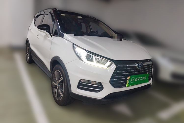 Used BYD Yuan New Energy 2018 EV360 Smart Connected Cool Model Front Right 45 Deg