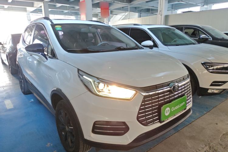Used BYD Yuan New Energy 2018 EV360 Smart Connect Cool Edition Front Right 45 Deg