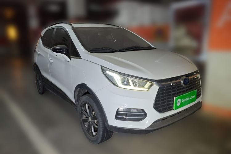 Used BYD Yuan New Energy 2018 EV360 Smart Connect Cool Edition Front Right 45 Deg