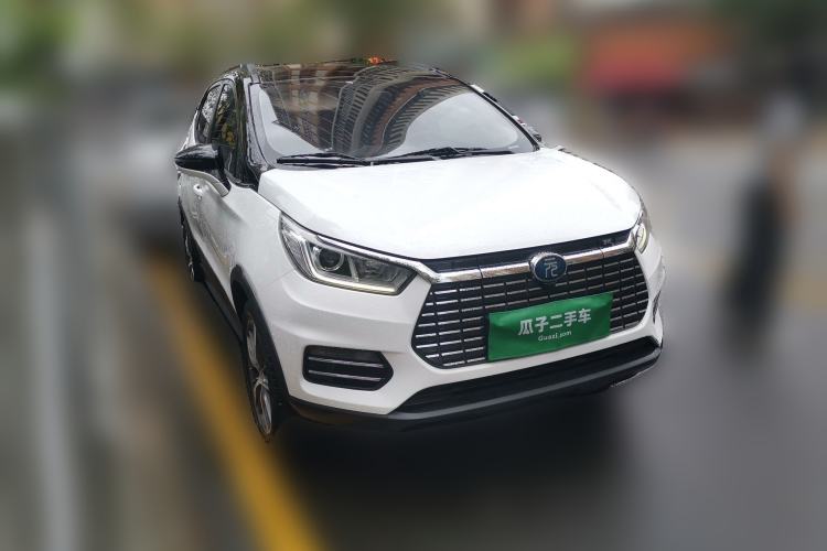 Used BYD Yuan New Energy 2018 EV360 Smart Connected Cool Model Front Right 45 Deg