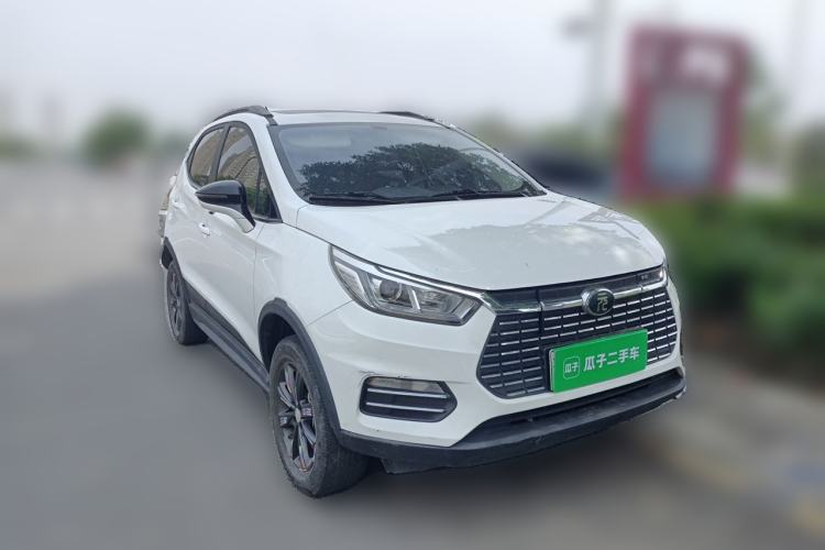 Used BYD Yuan New Energy 2018 EV360 Smart Connect Cool Edition Front Right 45 Deg