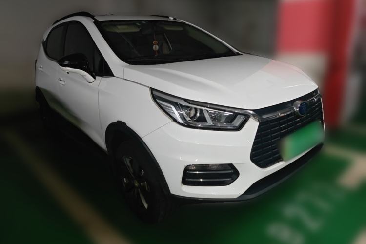 Used BYD Yuan New Energy 2018 EV360 Smart Connect Cool Edition Front Right 45 Deg