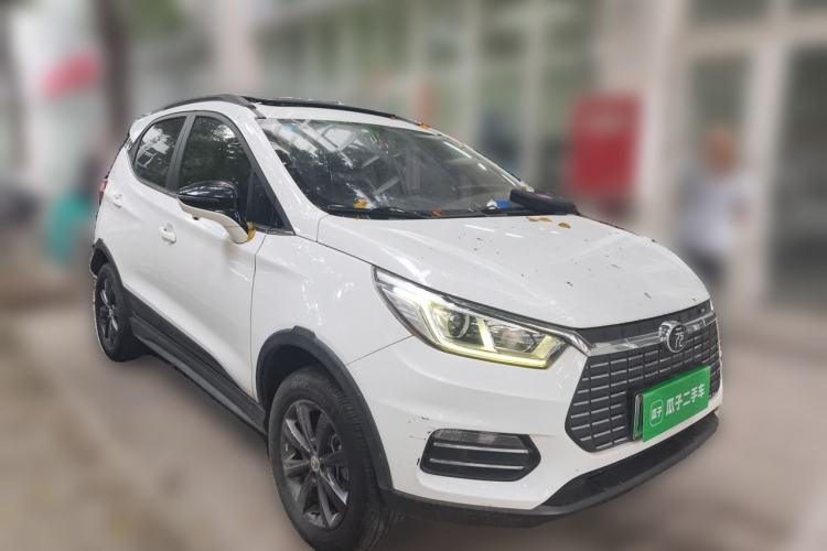 Used BYD Yuan New Energy 2018 EV360 Smart Connect Cool Edition Front Right 45 Deg