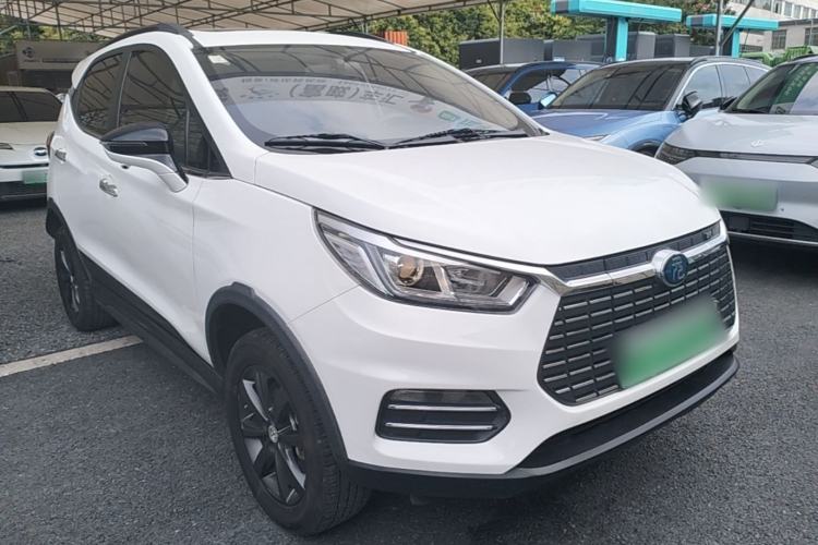Used BYD Yuan New Energy 2018 EV360 Smart Connect Cool Edition Front Right 45 Deg