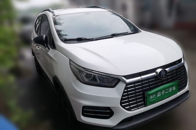 Used BYD Yuan New Energy 2018 EV360 Smart Connect Cool Edition Front Right 45 Deg