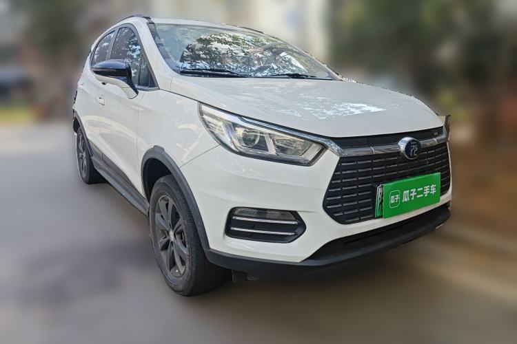 Used BYD Yuan New Energy 2018 EV360 Smart Connect Cool Edition Front Right 45 Deg