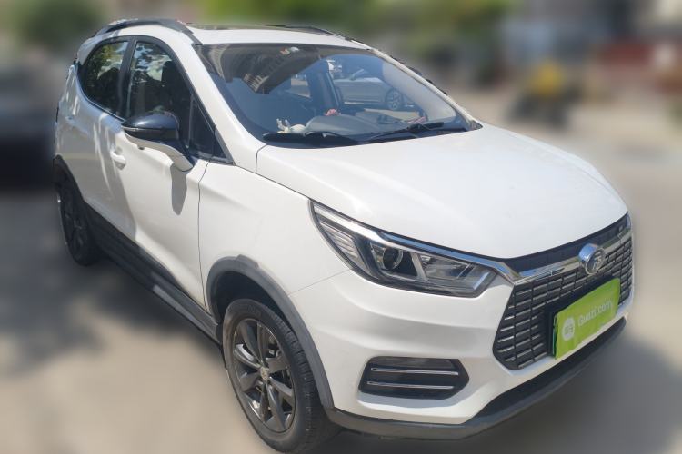 Used BYD Yuan New Energy 2018 EV360 Smart Connect Cool Edition Front Right 45 Deg