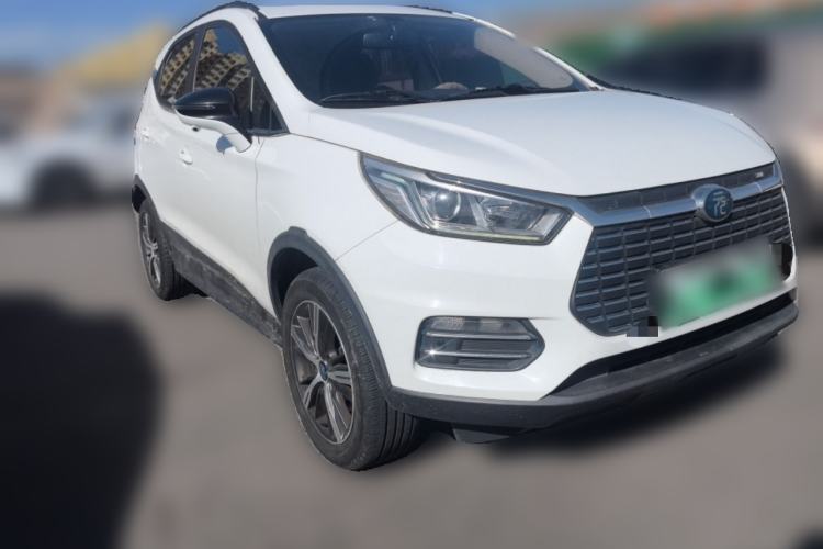 Used BYD Yuan New Energy 2018 EV360 Smart Connected Cool Model Front Right 45 Deg