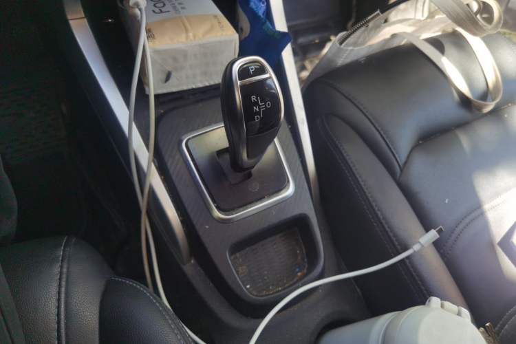 Used BYD Yuan New Energy 2018 EV360 Smart Connected Cool Model Gear Lever