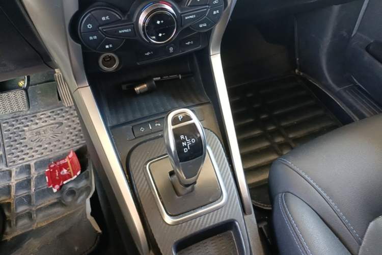 Used BYD Yuan New Energy 2018 EV360 Smart Connected Cool Model Gear Lever