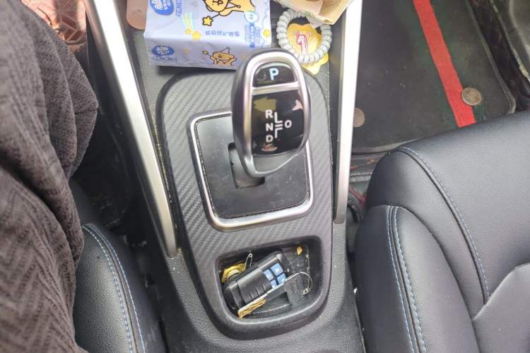 Used BYD Yuan New Energy 2018 EV360 Smart Connect Cool Edition Gear Lever
