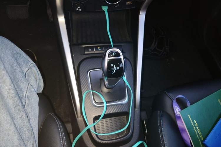 Used BYD Yuan New Energy 2018 EV360 Smart Connected Cool Model Gear Lever