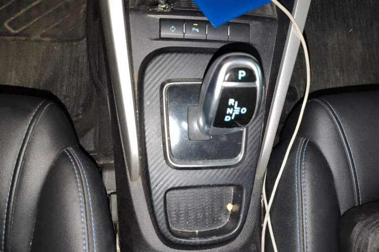 Used BYD Yuan New Energy 2018 EV360 Smart Connected Cool Model Gear Lever