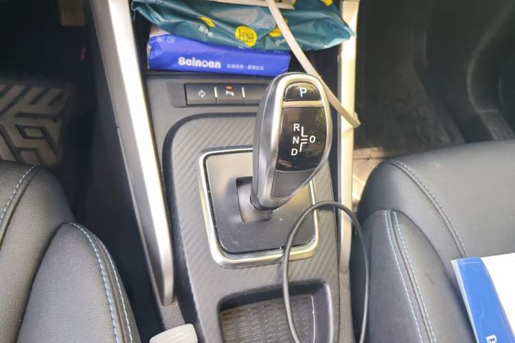 Used BYD Yuan New Energy 2018 EV360 Smart Connect Cool Edition Gear Lever