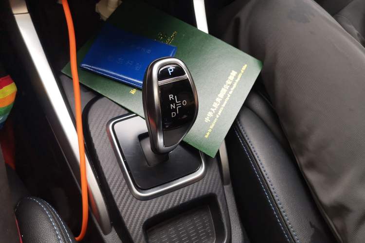 Used BYD Yuan New Energy 2018 EV360 Smart Connected Cool Model Gear Lever