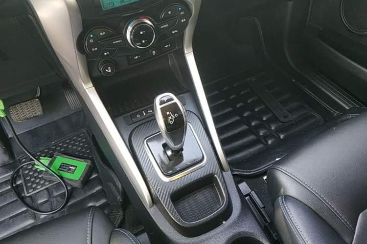 Used BYD Yuan New Energy 2018 EV360 Smart Connected Cool Model Gear Lever