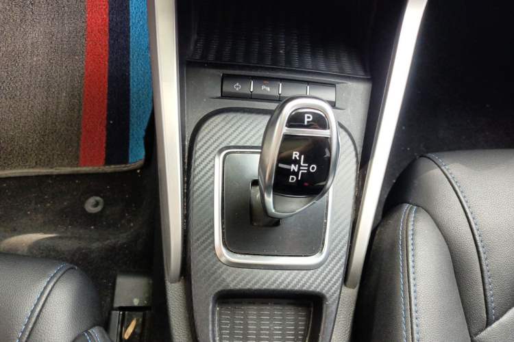 Used BYD Yuan New Energy 2018 EV360 Smart Connect Cool Edition Gear Lever