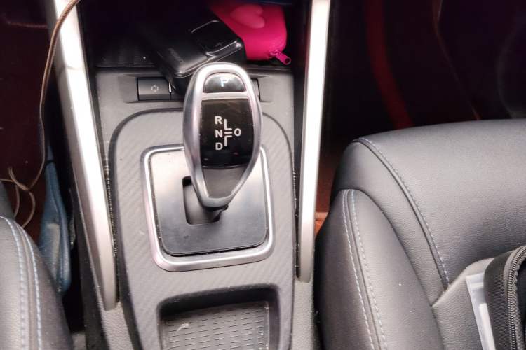 Used BYD Yuan New Energy 2018 EV360 Smart Connect Cool Edition Gear Lever
