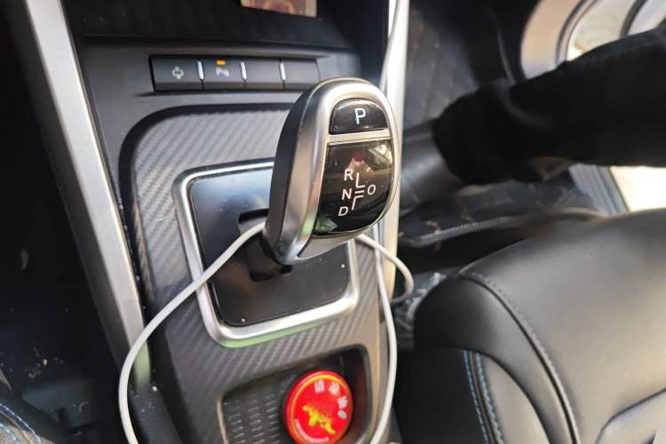 Used BYD Yuan New Energy 2018 EV360 Smart Connect Cool Edition Gear Lever