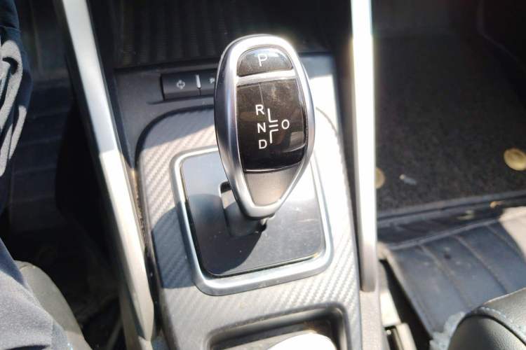 Used BYD Yuan New Energy 2018 EV360 Smart Connect Cool Edition Gear Lever