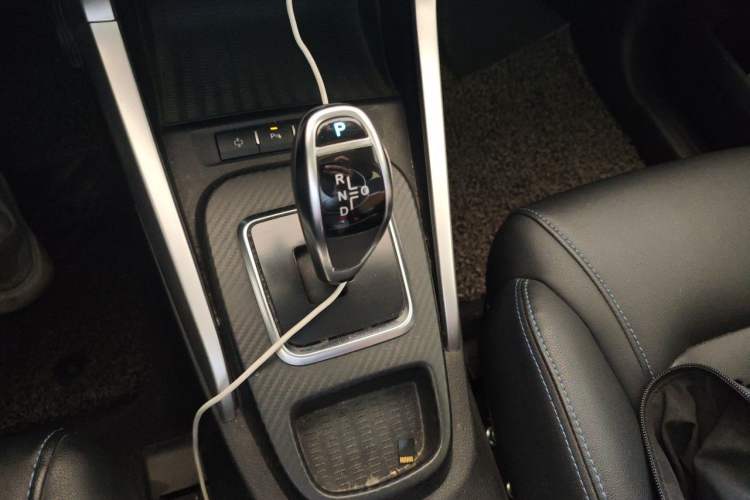 Used BYD Yuan New Energy 2018 EV360 Smart Connect Cool Edition Gear Lever