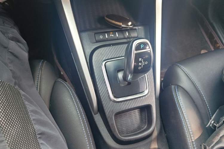 Used BYD Yuan New Energy 2018 EV360 Smart Connect Cool Edition Gear Lever