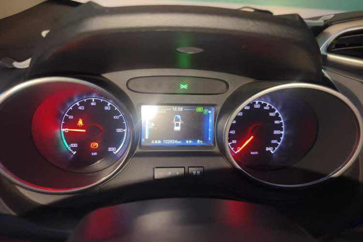 Used BYD Yuan New Energy 2018 EV360 Smart Connected Cool Model Instrument Cluster