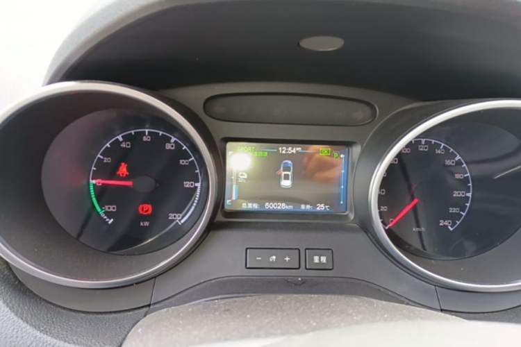 Used BYD Yuan New Energy 2018 EV360 Smart Connect Cool Edition Instrument Cluster
