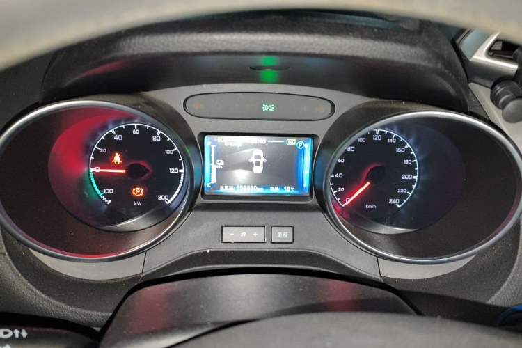 Used BYD Yuan New Energy 2018 EV360 Smart Connected Cool Model Instrument Cluster