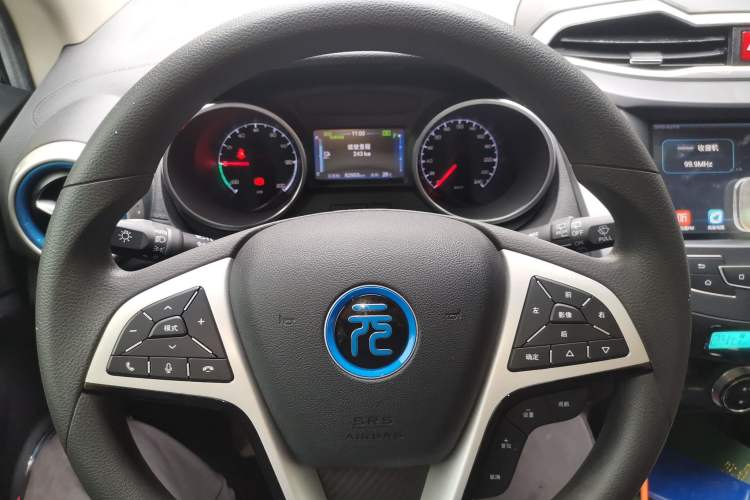 Used BYD Yuan New Energy 2018 EV360 Smart Connected Cool Model Instrument Cluster