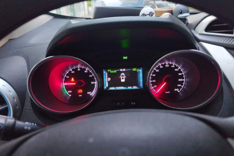 Used BYD Yuan New Energy 2018 EV360 Smart Connected Cool Model Instrument Cluster