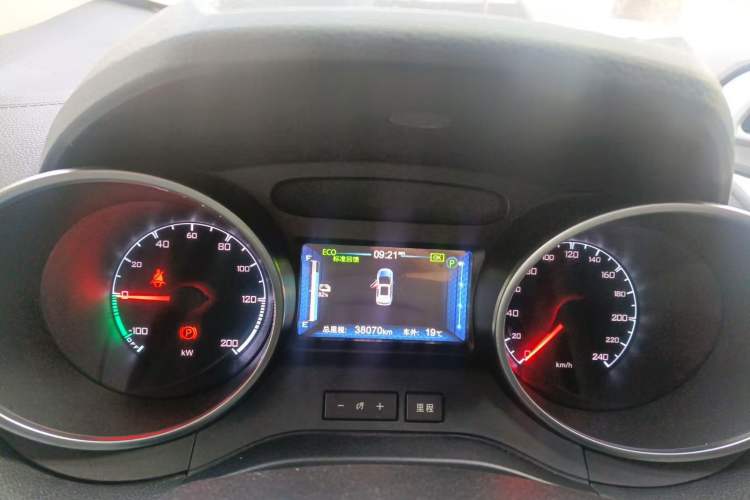 Used BYD Yuan New Energy 2018 EV360 Smart Connect Cool Edition Instrument Cluster