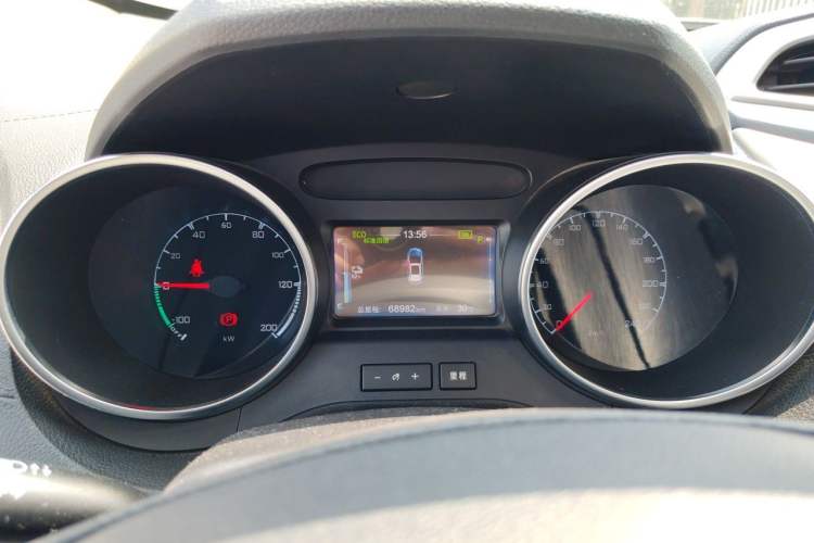 Used BYD Yuan New Energy 2018 EV360 Smart Connect Cool Edition Instrument Cluster