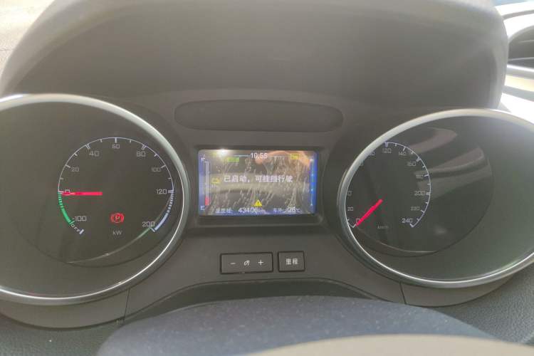 Used BYD Yuan New Energy 2018 EV360 Smart Connected Cool Model Instrument Cluster