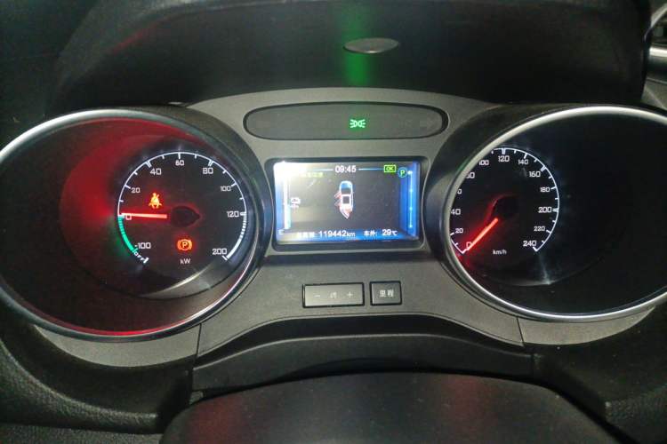 Used BYD Yuan New Energy 2018 EV360 Smart Connect Cool Edition Instrument Cluster