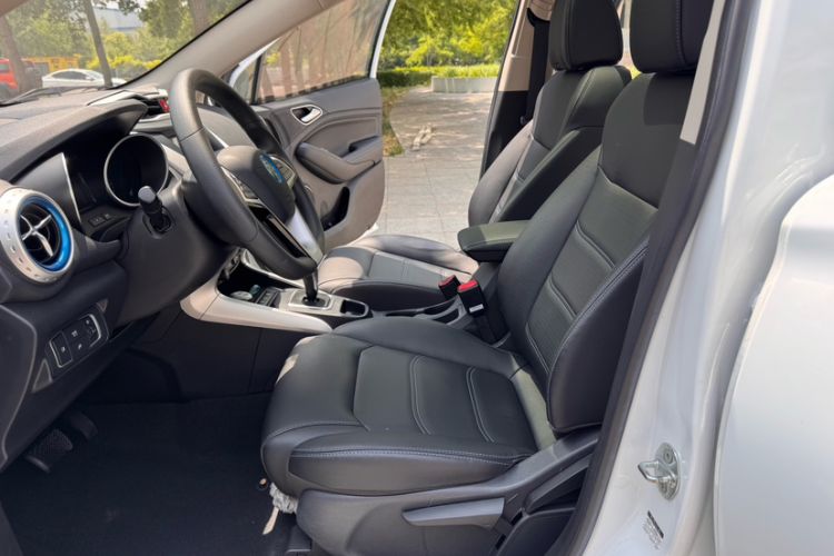 Used BYD Yuan New Energy 2018 EV360 Smart Connect Cool Edition Interior 2